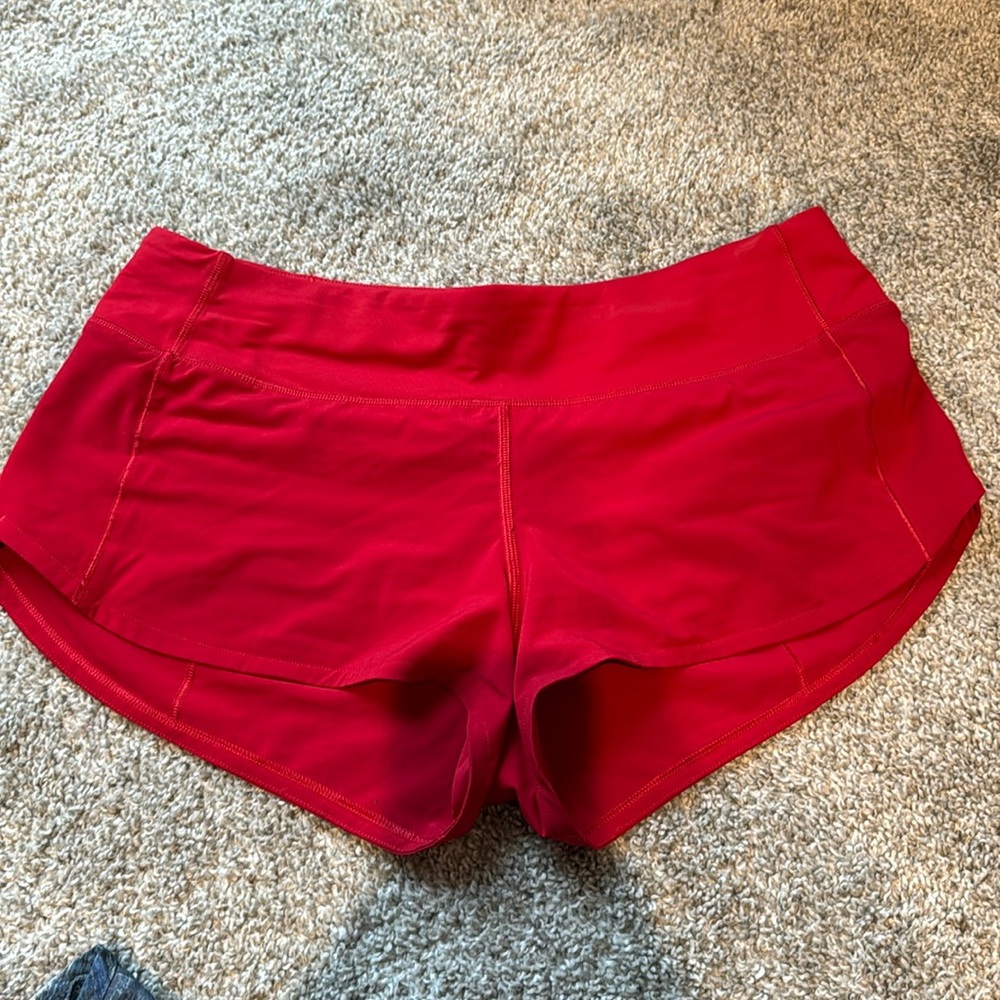 Lululemon Speed up short 2.5